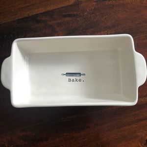 Rae Dunn Icon Bake Dish